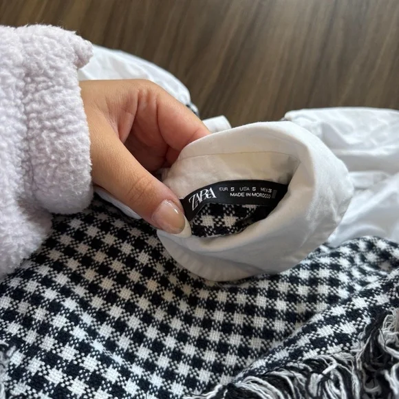 Zara Top - Picture 2 of 4